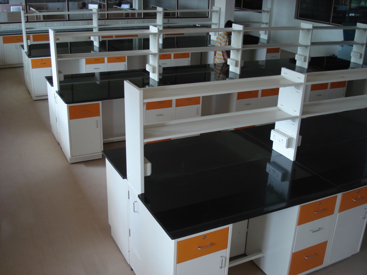 Best Quality Lab Tables in Bangalore